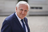 Motard blessé, enquête ouverte, usage de la voiture de fonction… ce que l’on sait de l’accident impliquant Jean-Pierre Raffarin à Paris