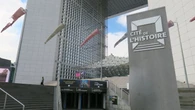 La Défense : deux jeunes de 25 ans s’introduisent à la Cité de l’histoire… et volent des épées factices