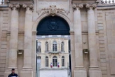 « On est dans la dinguerie générale » : et si le Premier ministre n’avait pas de gouvernement pour défendre le budget ?