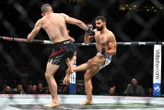 « On va sortir l’animal » : Benoît Saint Denis renoue avec la victoire après une démonstration à l’UFC Montréal