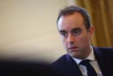 Budget 2026 : Lecornu réfléchit à rétablir la prime Macron et à baisser l’impôt pour les couples au Smic