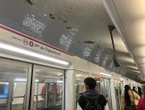 Métro à Paris : à la station Gare du Nord, des taches suspectes au plafond intriguent les voyageurs