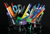 Colles, gommes, stylos… Près de la moitié des fournitures scolaires contrôlées non conformes