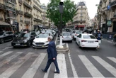 « On doit se reposer » : après neuf jours, la mobilisation des taxis en colère entre dans une phase « plus sporadique »