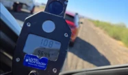 Surprise à plus de 70 km/h au-dessus de la limite autorisée, une Américaine voulait vite rentrer pour regarder « Love Island »