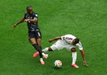 Coupe du monde : lourde sanction pour le Qatarien Assim Madibo, qui a brisé la jambe du Canadien Ismaël Koné