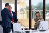 Selfie et « propos offensants », comment une histoire de photo entre Donald Trump et Giorgia Meloni a déclenché une crise diplomatique