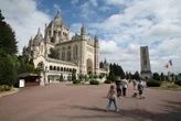 Lisieux : l’invitation d’un cardinal accusé d’agressions sexuelles aux fêtes de Sainte Thérèse fait polémique