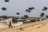 « La mission est périlleuse » : comment vont se dérouler les largages humanitaires français à Gaza