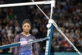 « Frôler la mort n’était pas dans mon bingo de la semaine » : le message inquiétant de la gymnaste Simone Biles