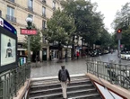 Paris : il interrompt une prostituée en pleine action dans son hall et taillade deux personnes lors d’une rixe