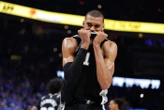 Larmes de joie, accolade avec son père, hommage à Popovich… Les moments forts d’une nuit historique pour Victor Wembanyama en NBA