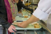 « C’est quand même plus cher à la maison » : à Orléans, le repas à la cantine augmente de 60% pour les plus modestes