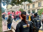 « Ne laissez passer personne » : à Rouen, manifestants d’ultra-droite et contre-manifestants ne se sont pas croisés