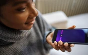 « Les dangers sont réels » : le recours aux compagnons IA chez les adolescents inquiète une ONG