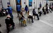 Collègues, quartier... pourquoi la «vaccination réactive» de l’entourage des cas positifs est recommandée