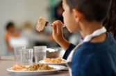 Intoxications alimentaires d’enfants dans l’Aisne : qu’est-ce que le syndrome SHU et quels sont les symptômes à surveiller ?