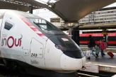 « On ne sait pas comment il a tenu » : un homme parcourt 500 km accroché à un TGV entre Paris et Valence