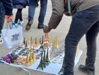 À Paris, un « meneur historique » de vendeurs à la sauvette de petites tours Eiffel interpellé