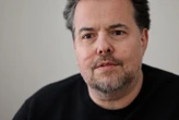« Ce résultat me touche énormément » : le podcast de Nicolas Demorand signe un record d’écoutes historique
