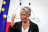 « Un réveil tardif » mais « un réveil positif » : la gauche salue la volte-face d’Élisabeth Borne sur la réforme des retraites