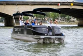 Le géant américain Uber lance son service de location de bateaux avec skipper à Paris, dès cet été