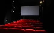 Canicule à Paris : la mairie du Xe offre des places de cinéma gratuites pour profiter de la climatisation