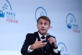 « On a fait n’importe quoi » : Emmanuel Macron fustige l’usage des réseaux sociaux comme source d’information