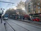 Paris : il intervient pour défendre sa compagne dans le tramway et reçoit cinq coups de couteau