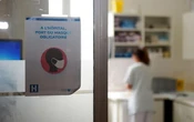 Covid-19 en France : le nombre de malades hospitalisés passe sous le seuil des 16 000