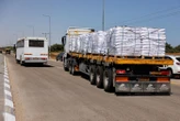 Aide humanitaire à Gaza : Israël annonce que 100 camions de l’ONU sont entrés dans l’enclave palestinienne mercredi