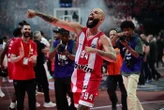 Basket : l’Olympiakos s’impose au domicile face au Real Madrid et s’offre l’Euroligue, Evan Fournier taille patron