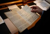 « L’écriture a une beauté graphique, comme des hiéroglyphes » : dans le dédale des manuscrits d’Albert Camus à la BNF