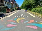 « Quand un deux-roues est engagé, tous les véhicules doivent rester derrière » : dans l’Eure, la première vélorue est ouverte