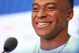 Confiance en Dembélé, 100e sélection… Ce qu’il faut retenir de la conférence de presse de Mbappé avant France-Irak