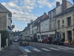 « Pour la survie de notre centre-ville, il faut que ça cesse » : un village de l’Aisne fait la guerre aux fast-foods