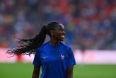Euro 2025 : plus que celui arc-en-ciel, le brassard « respect » représente toutes les Bleues, assure Mbock