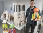 « Je l’ai construite en même temps qu’ils la rebâtissaient » : à Reims, ce passionné a réalisé une incroyable maquette de Notre-Dame de Paris en version Playmobil