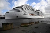« On n’a ni eau ni électricité » : 8 500 personnes bloquées à bord d’un immense navire de croisière à 1 milliard d’euros