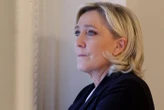 Ferrand au Conseil constitutionnel : « Je m’attendais à Aya Nakamura », quand Marine Le Pen ironise sur la chanteuse