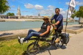 «Tout est réglable» : un couple de La Rochelle veut révolutionner la mobilité douce avec ses tandems semi-couchés