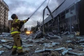 Ukraine : deux morts dans des frappes russes avant une rencontre entre les dirigeants ukrainien, français, allemand et britannique