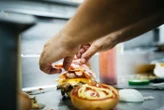 Composition des produits, allergènes et Nutri-Score : les fast-foods épinglés pour leur manque de transparence