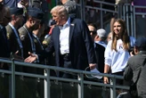 La petite-fille de Donald Trump lance sa gamme de sweats à 130 euros depuis la Maison Blanche