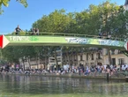 « On comprend que ça soit festif, mais c’est dangereux » : à Paris, opération anti-plongeons sur le canal Saint-Martin
