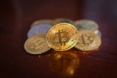 Le marché des cryptomonnaies perd près de 20 milliards de dollars de positions en quelques heures, un vrai krach