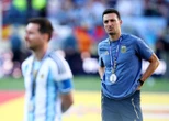 « J’ai besoin de réfléchir » : Lionel Scaloni, l’entraîneur argentin, laisse planer le doute sur son avenir