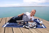 Sacs, tee-shirts et casquettes : « Fort Boyard » lance sa boutique officielle à l’aube de sa 36e saison