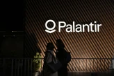 Armées dotées d’IA, critique du pluralisme… Le manifeste belliciste du géant de la tech Palantir