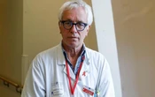 Covid-19 : «On est toujours en liberté conditionnelle», prévient Gilles Pialoux